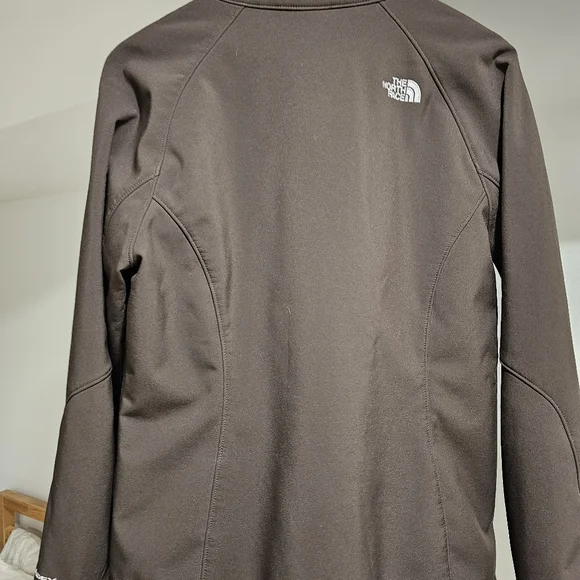 The North Face Soft Shell Jacket - Picture 3 of 4